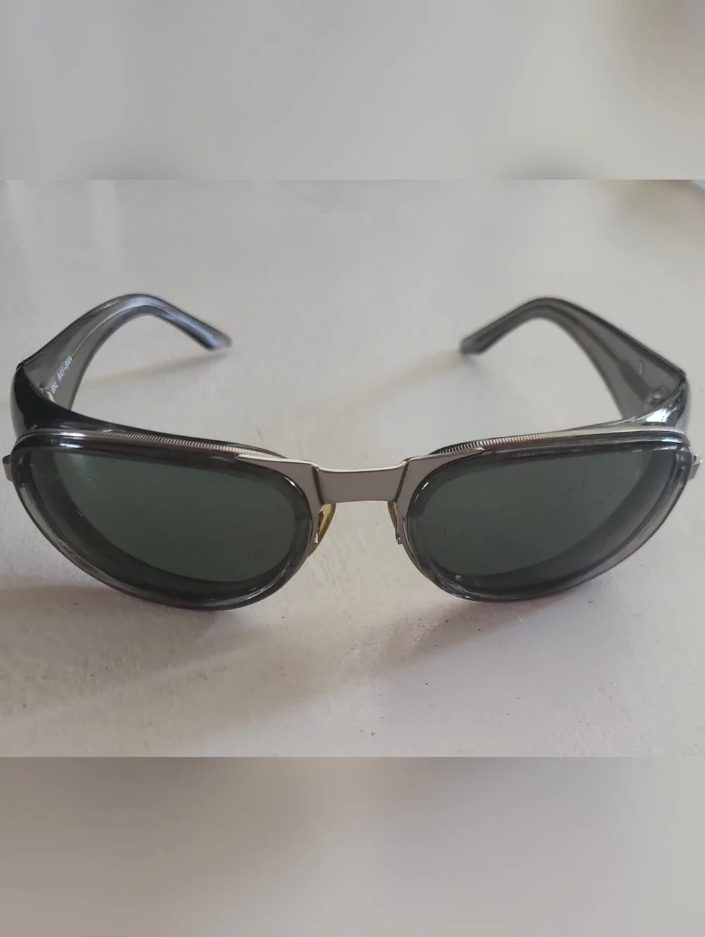 Vintage RAYBAN B&L W2660 Transparent Gray Sunglasses